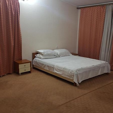 Hotel Барселона Mizikevycha Esterno foto