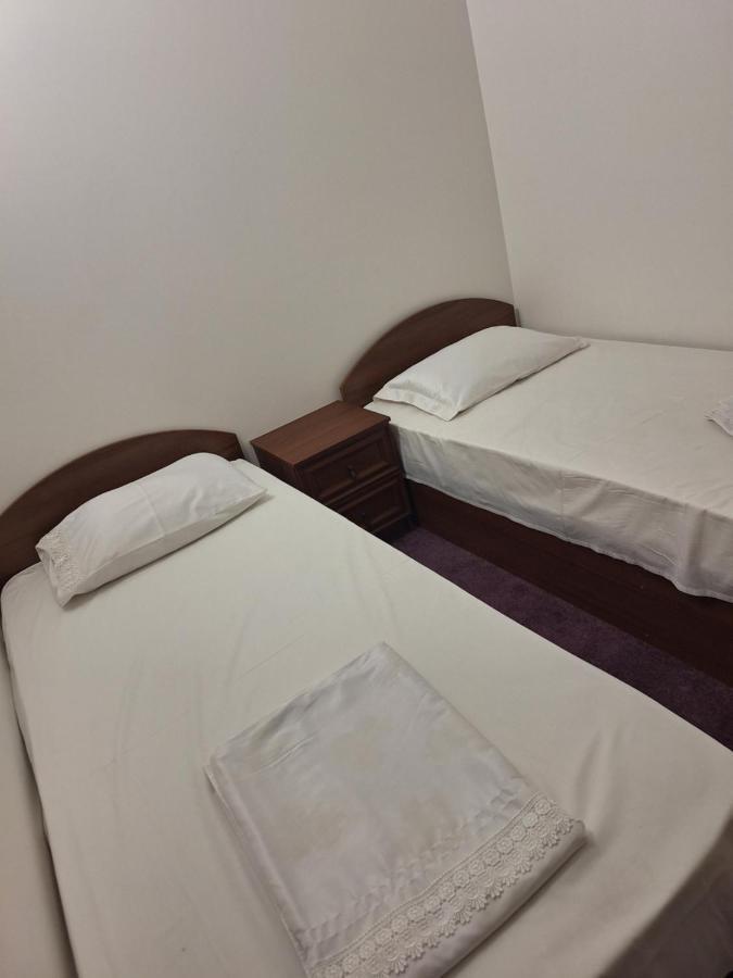 Hotel Барселона Mizikevycha Esterno foto