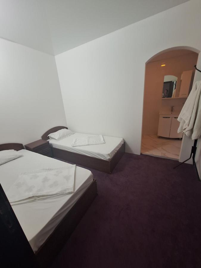 Hotel Барселона Mizikevycha Esterno foto