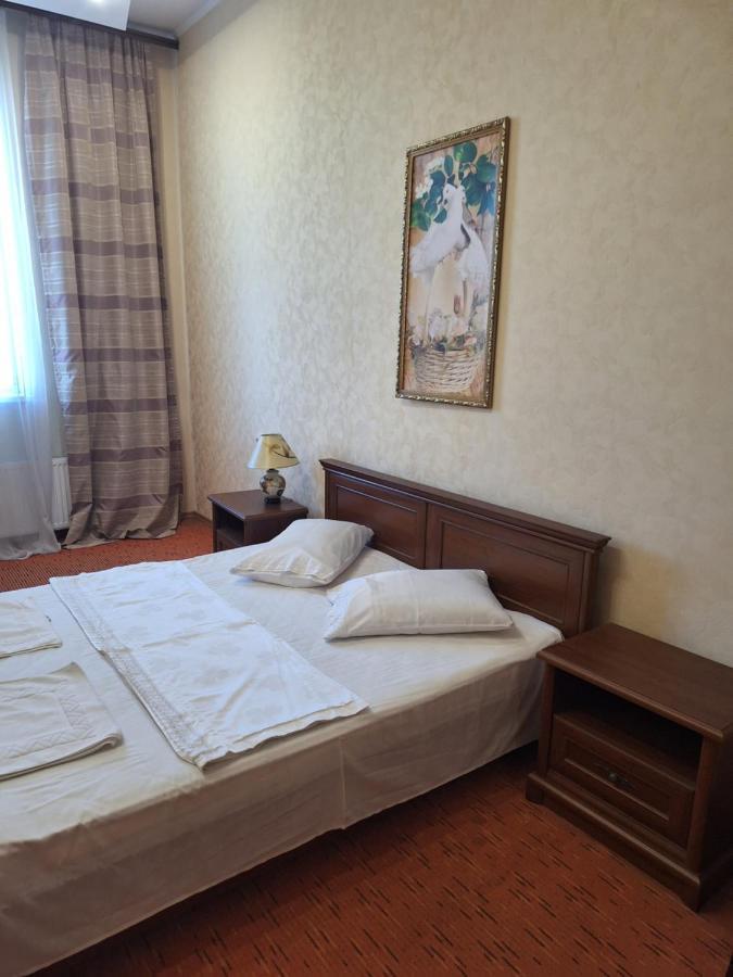 Hotel Барселона Mizikevycha Esterno foto