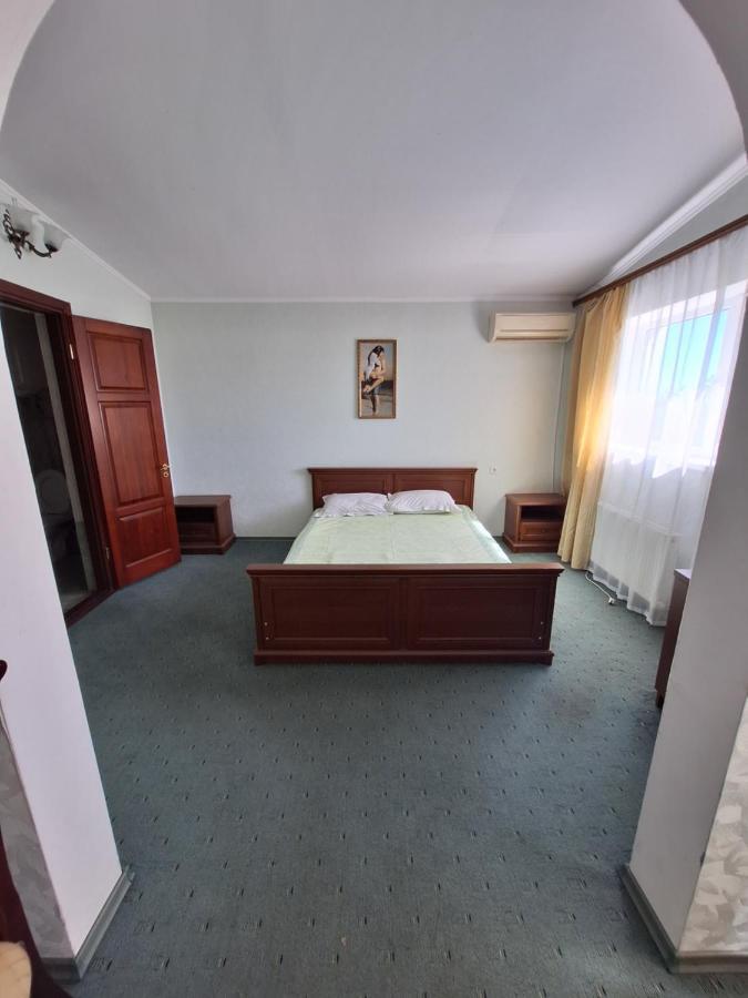 Hotel Барселона Mizikevycha Esterno foto