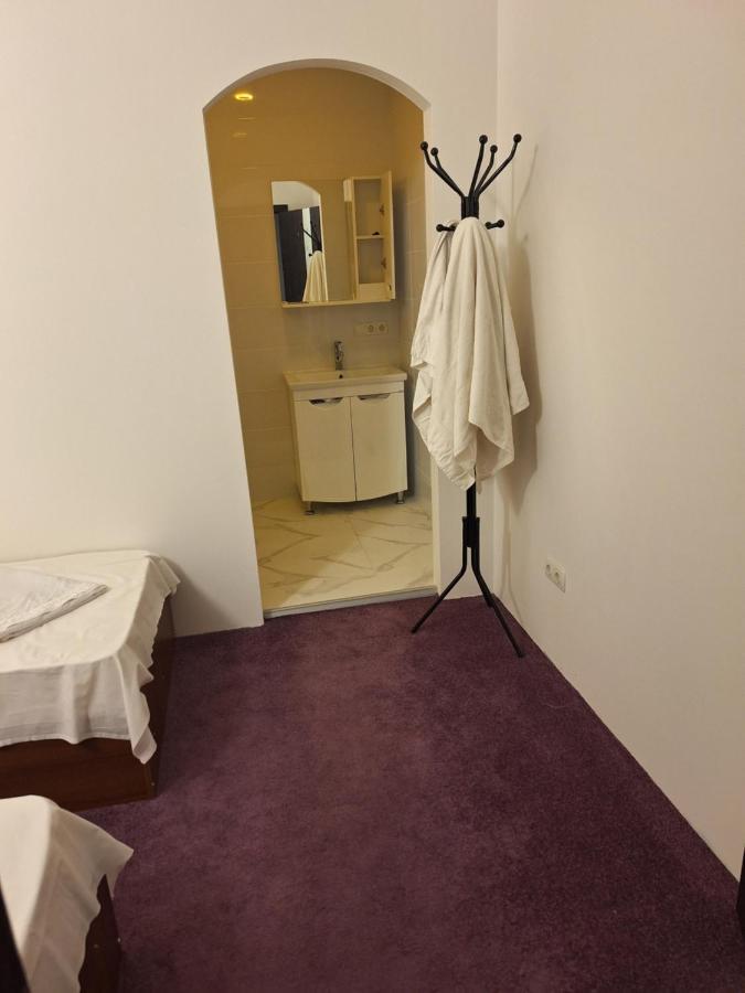 Hotel Барселона Mizikevycha Esterno foto