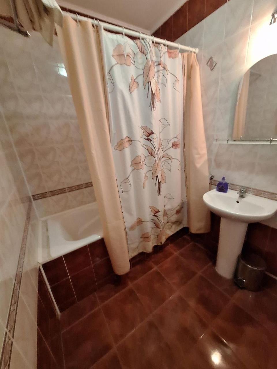 Hotel Барселона Mizikevycha Esterno foto