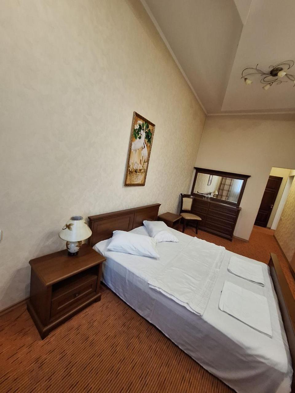 Hotel Барселона Mizikevycha Esterno foto