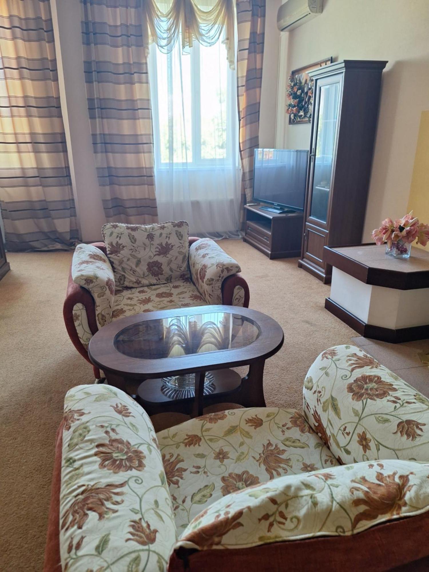 Hotel Барселона Mizikevycha Esterno foto